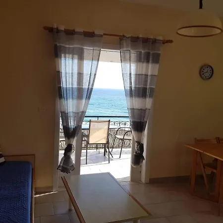 Corfu 147-150 شقة